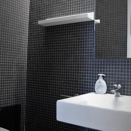 Appartamento Studio By The Dome Square