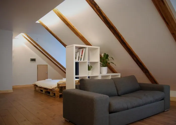 Studio By The Dome Square Lägenhet